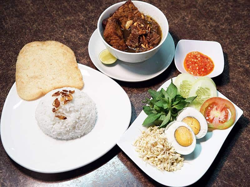 Makanan Indonesia Yang Wajib Kamu Coba Wisatahits