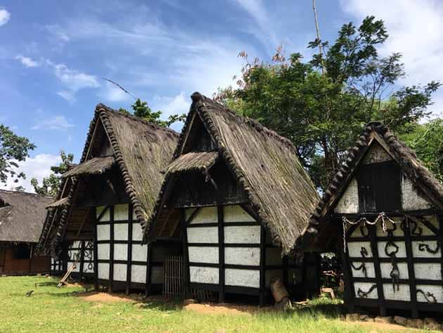 kampung budaya sindang barang rumah adat