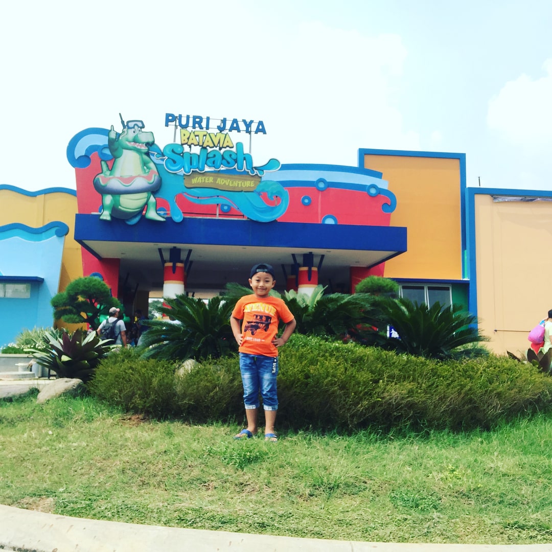 Kolam Renang Fun Park Permata Tangerang - Berbagai Mata