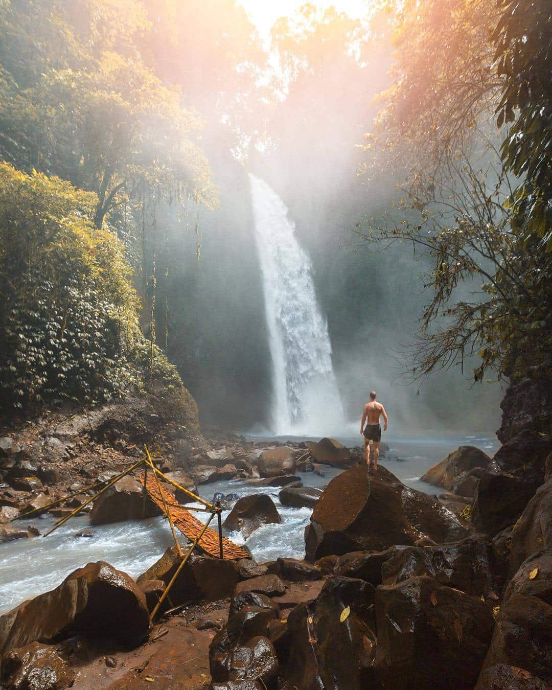 Pesona Alam Air Terjun Nungnung: Keindahan Tersembunyi di Barat Bali