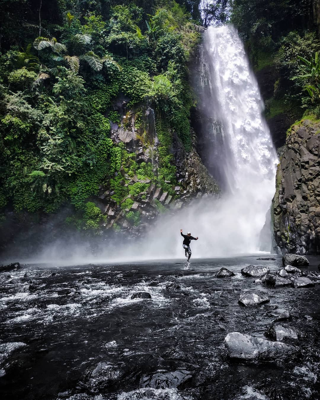 curug cipanyairan