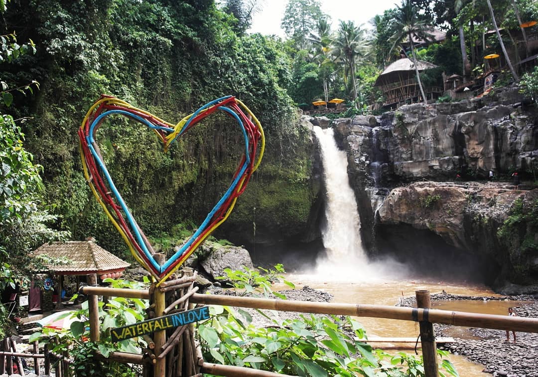 Tegenungan Waterfall