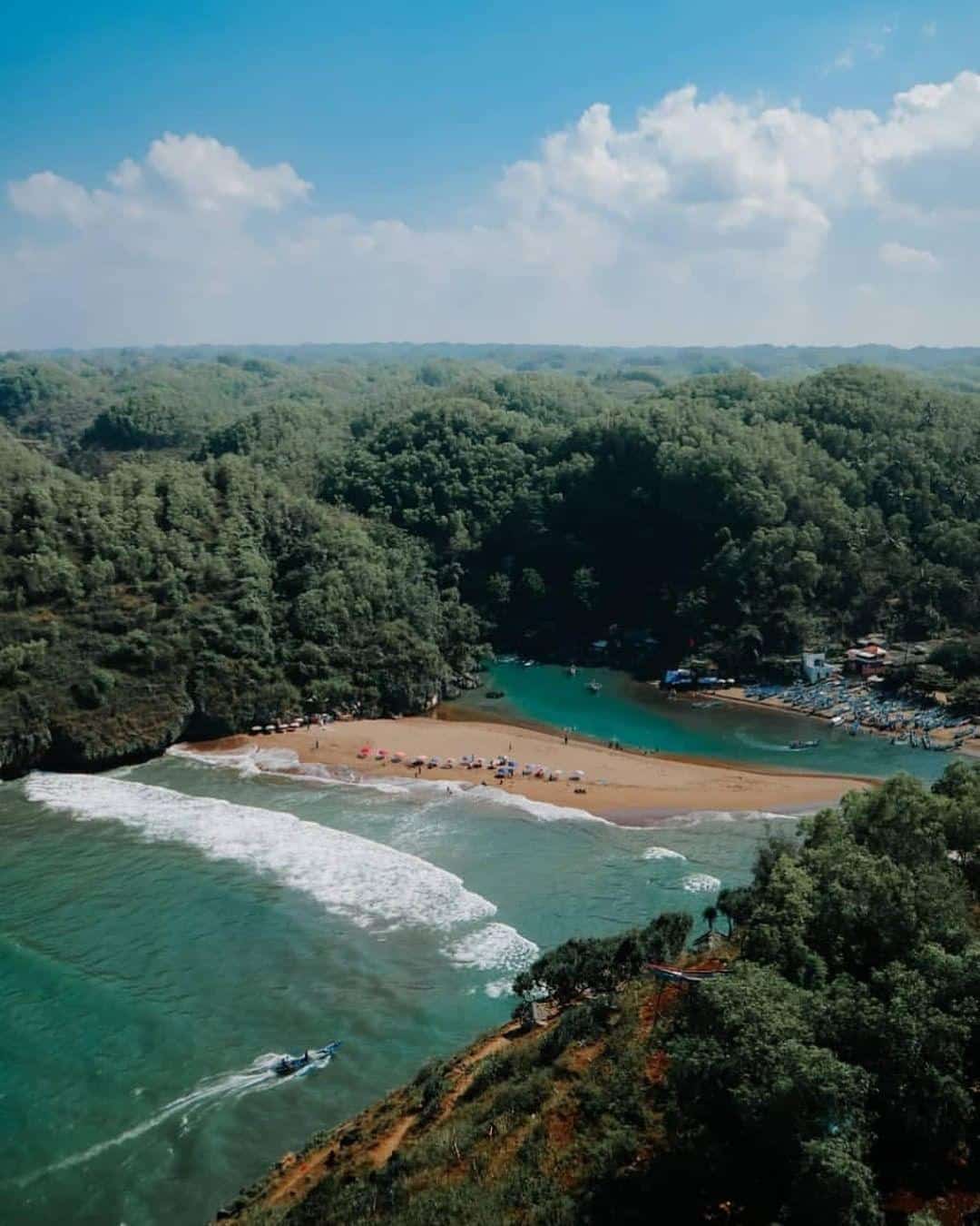 Laut Pantai Baron