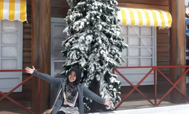 snow world gadis cantik