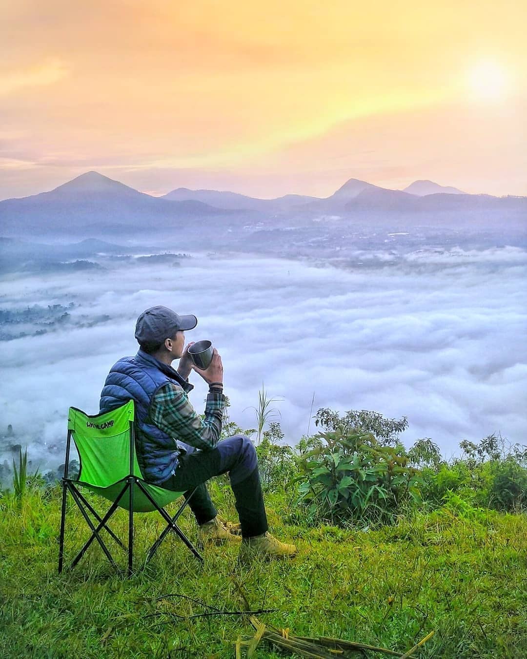 √ Gunung Putri Lembang, Tiket Masuk 2021 & Fasilitas Camping