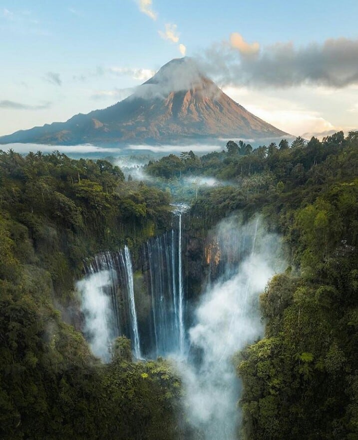 B 29 Dan Air Terjun Tumpak Sewu Semeru Primadona Wisata Lumajang