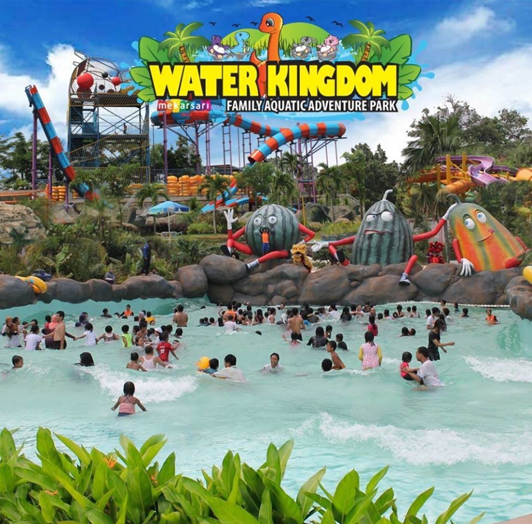 Nikmati 12 Wahana Fantastis di Water Kingdom Mekarsari