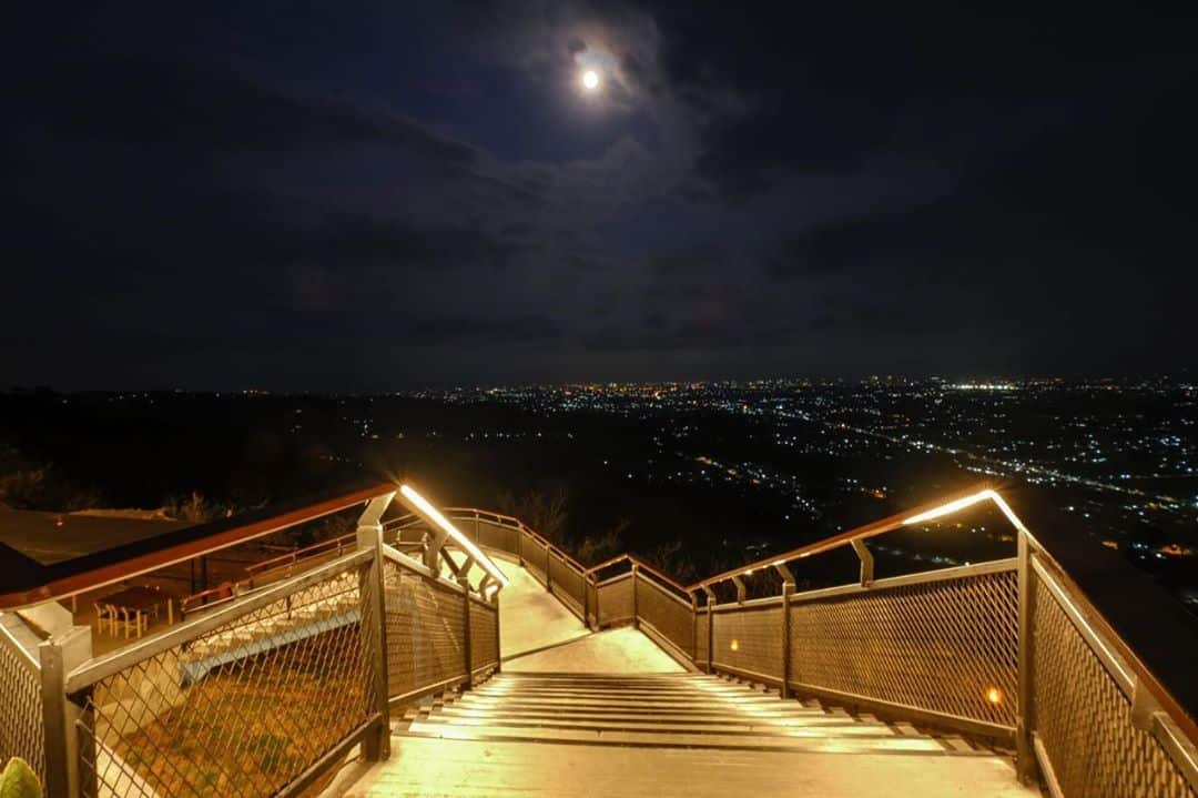 HEHA Sky View Jogja Resto Dengan Pemandangan Spektakuler 3