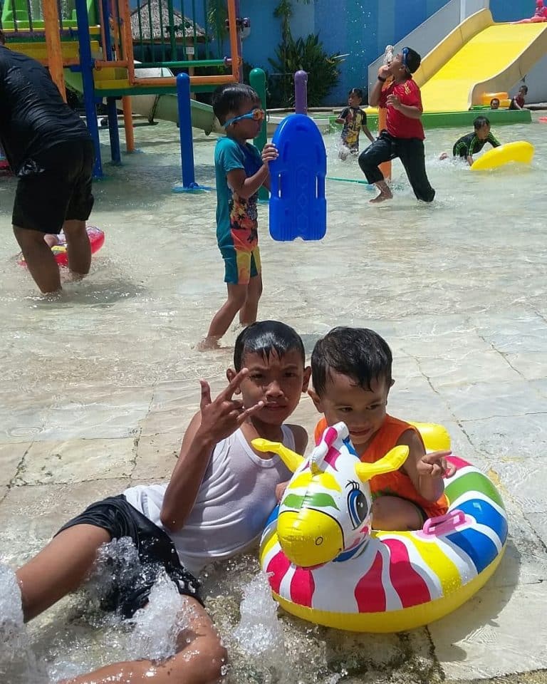 Balong Water Park, Waterpark Tertua Di Jogja, Favorit Keluarga - WisataHits