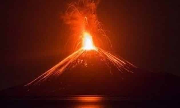 Melihat Gunung Krakatau Gunung Maha Dahsyat Di Selat Sunda 6