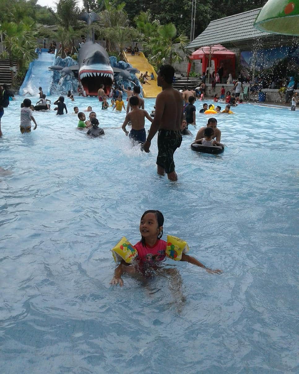 Tempat Wisata Telogo Sewu Pandaan