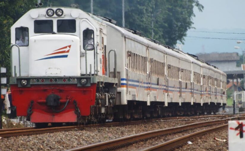 Update Jadwal Kereta Api Serayu Pagi Dan Sore PWT-JKT