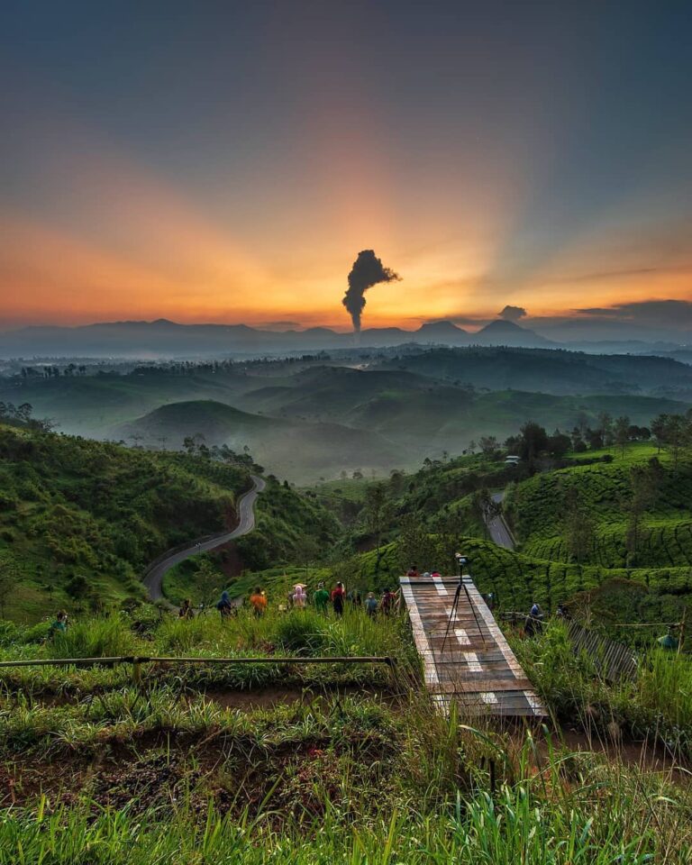 TOP 6 Travel Malang Bandung Cepat, Lengkap & Murah