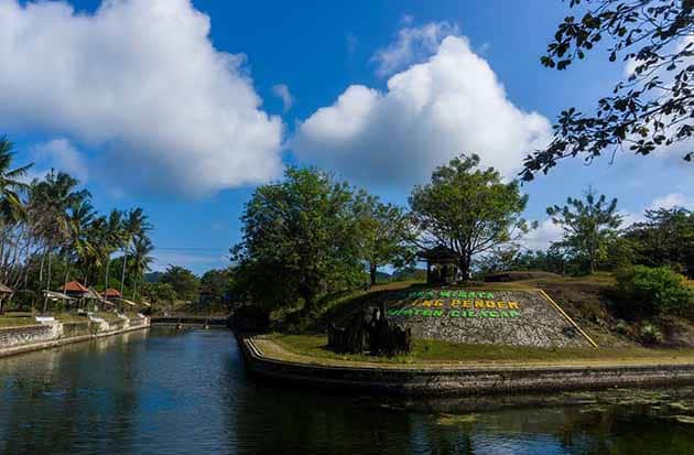 √ Sejarah Misteri dan Asal Usul Benteng Pendem Cilacap ...