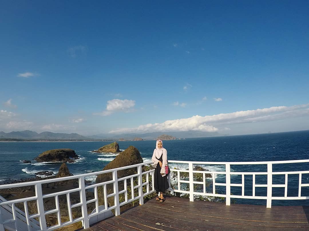 Pantai Papuma Jember Foto Terbaru Lokasi Dan Tiket Masuk